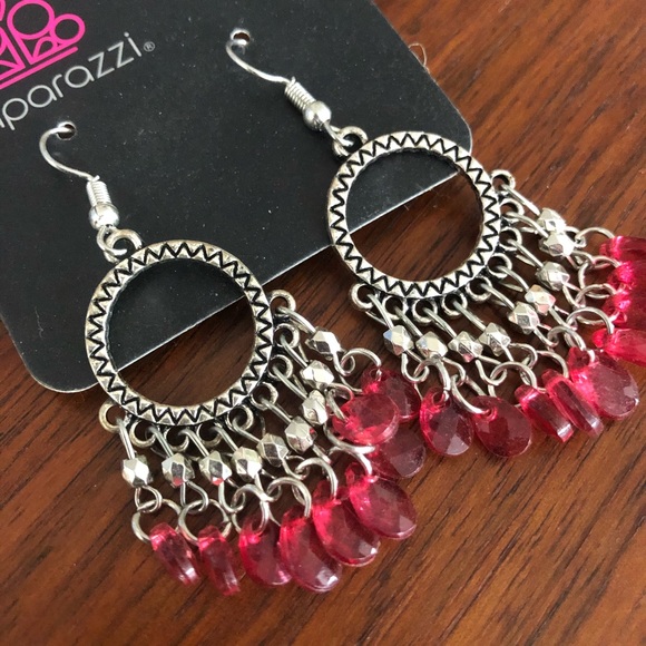 paparazzi Jewelry - Pink and Silver Circle Dangle Fishhook Earrings paparazzi Jewelry - Pink and Silver Circle Dangle Fishhook Earrings